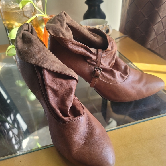 Nine West Vintage Ankle Booties - Picture 5 of 13